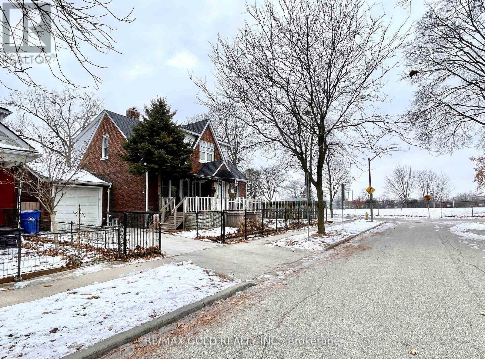 1236 Hickory Road, Windsor, Ontario  N8Y 3S6 - Photo 3 - X12646280