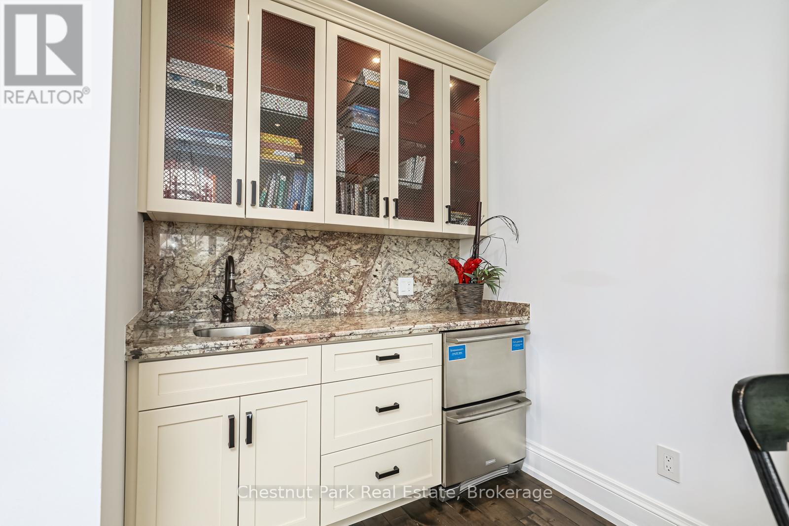 120 Timber Leif Ridge, Blue Mountains, Ontario N0H 2P0 - Photo 33 - X12646362