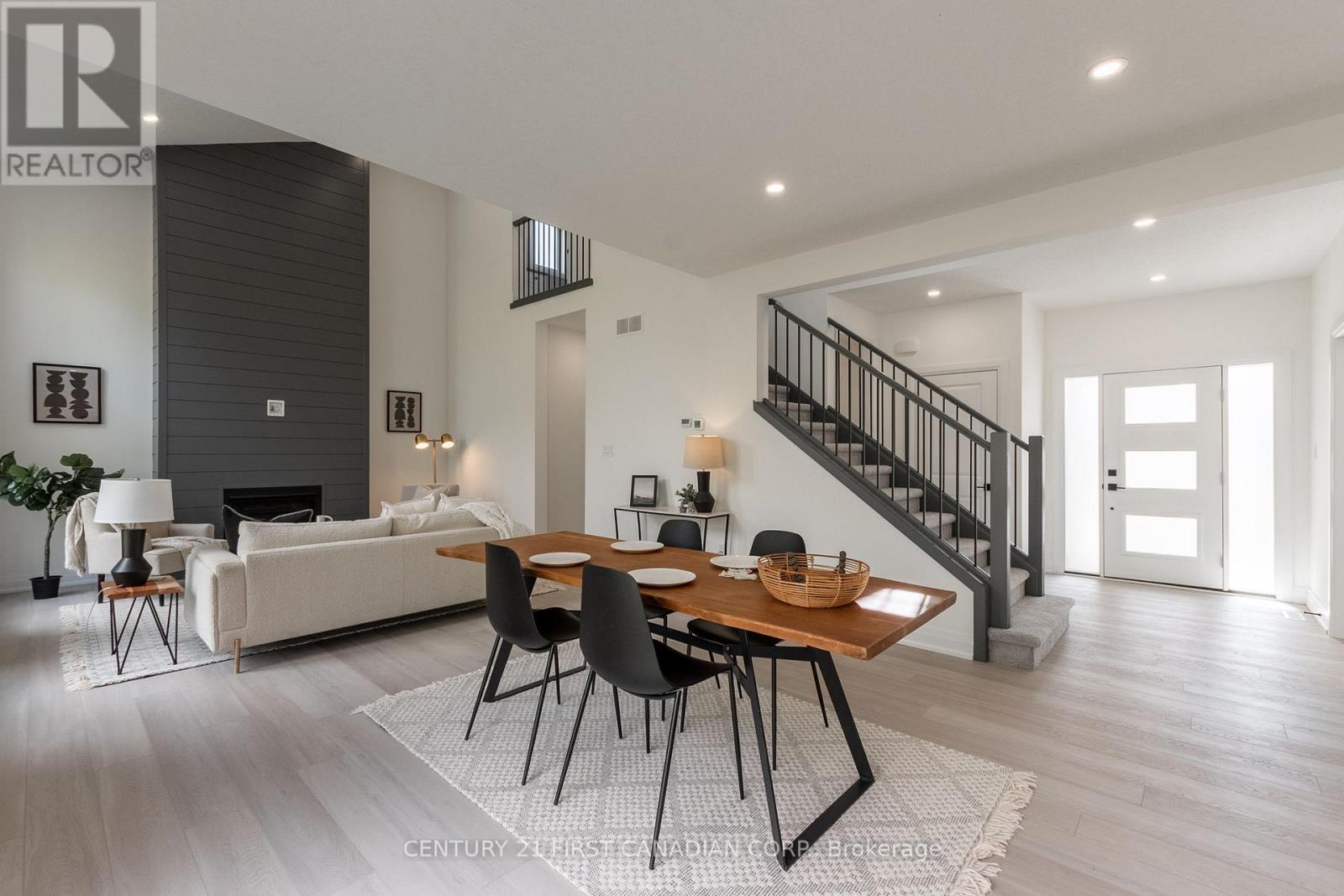 116 Sheldabren Street, North Middlesex, Ontario  N0M 1A0 - Photo 12 - X12630916