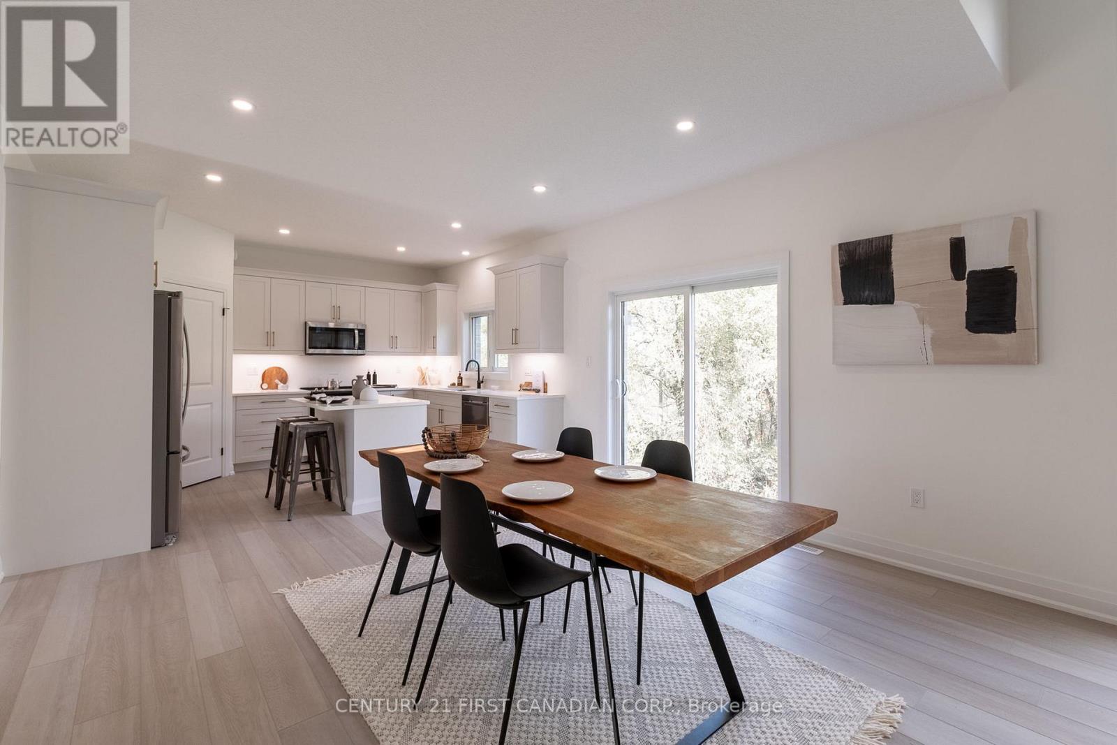 116 Sheldabren Street, North Middlesex, Ontario  N0M 1A0 - Photo 18 - X12630916