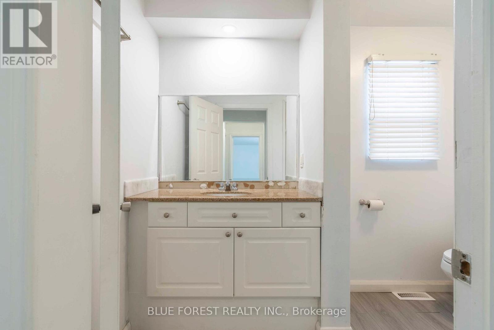 24 Daleview Crescent, London North, Ontario  N5X 1H1 - Photo 14 - X12646348