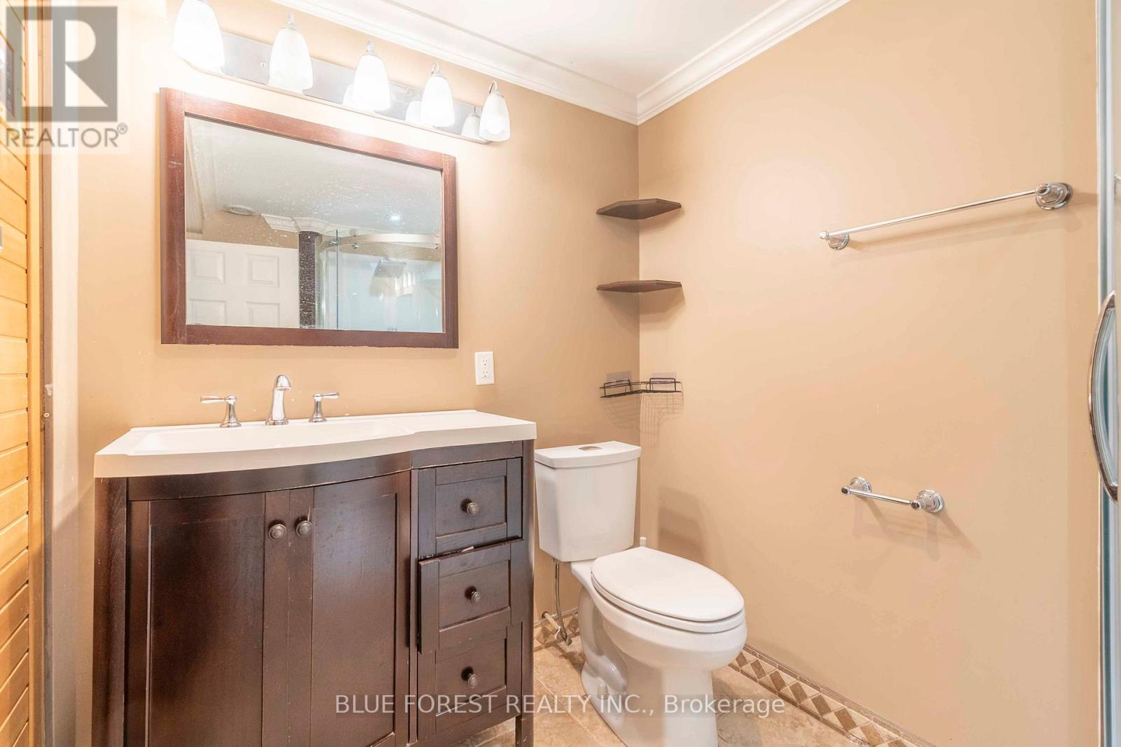 24 Daleview Crescent, London North, Ontario  N5X 1H1 - Photo 22 - X12646348