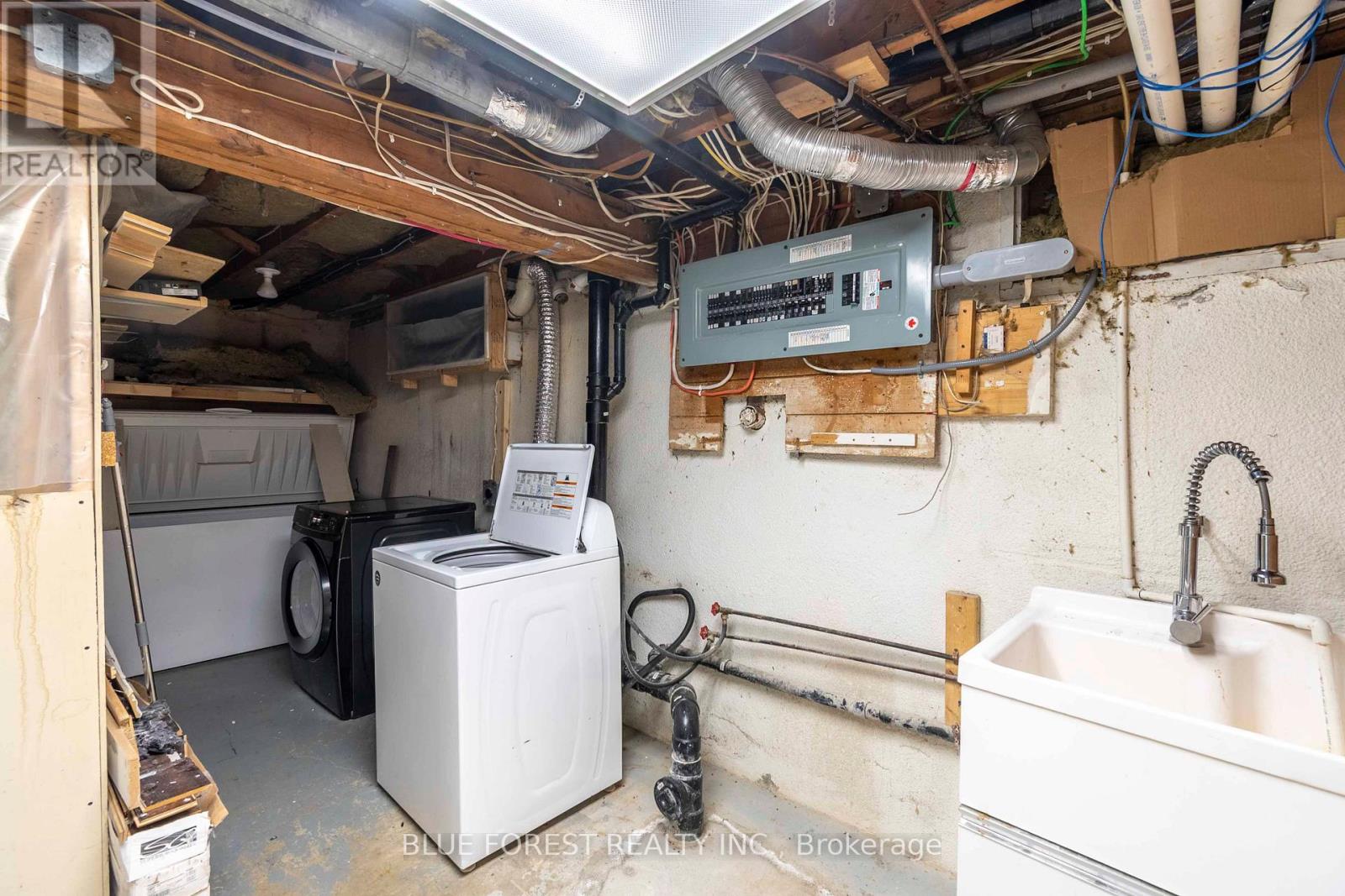 24 Daleview Crescent, London North, Ontario  N5X 1H1 - Photo 29 - X12646348