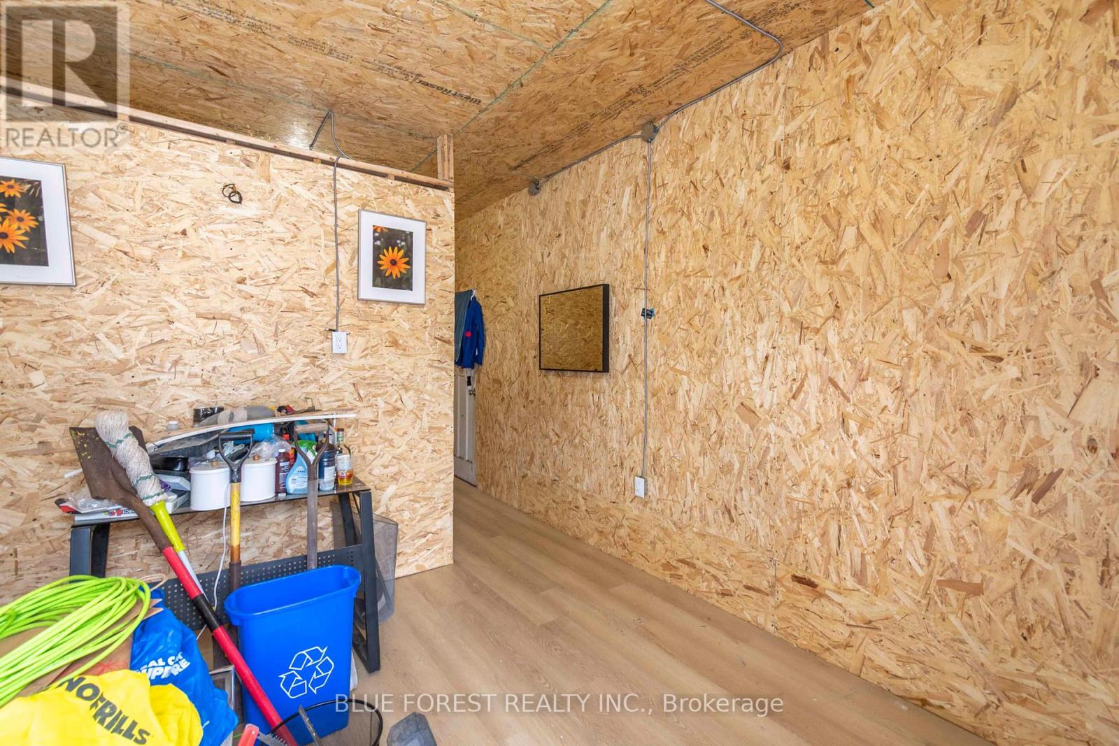 24 Daleview Crescent, London North, Ontario  N5X 1H1 - Photo 31 - X12646348