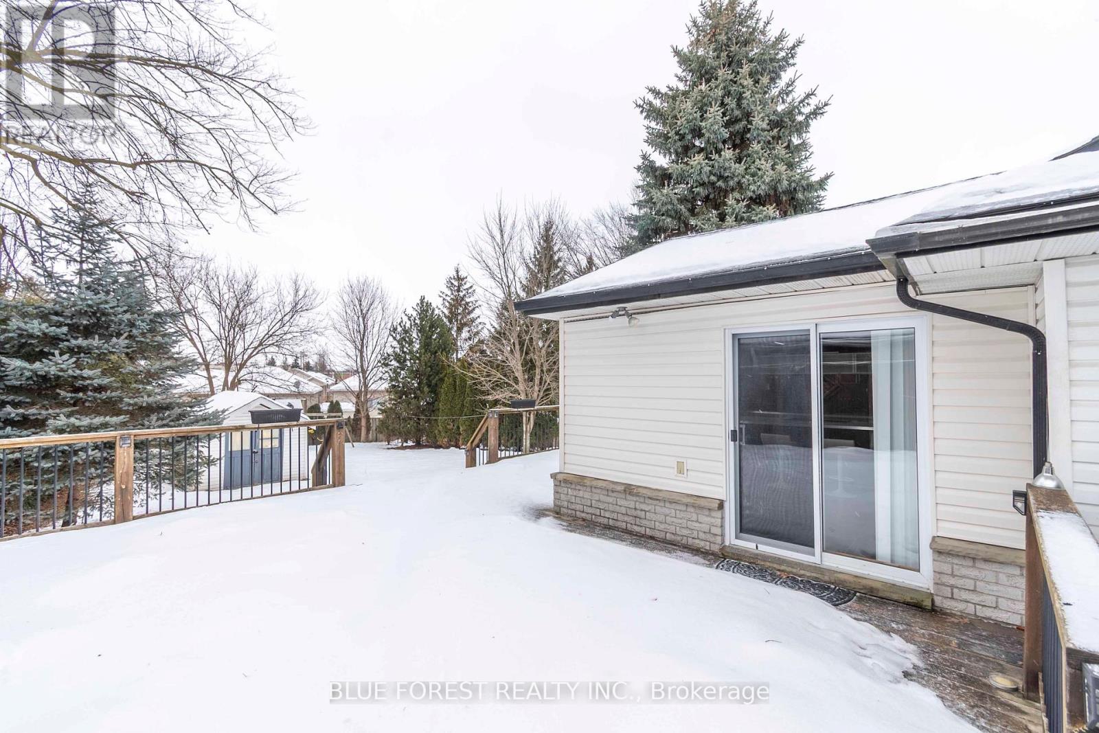 24 Daleview Crescent, London North, Ontario  N5X 1H1 - Photo 35 - X12646348