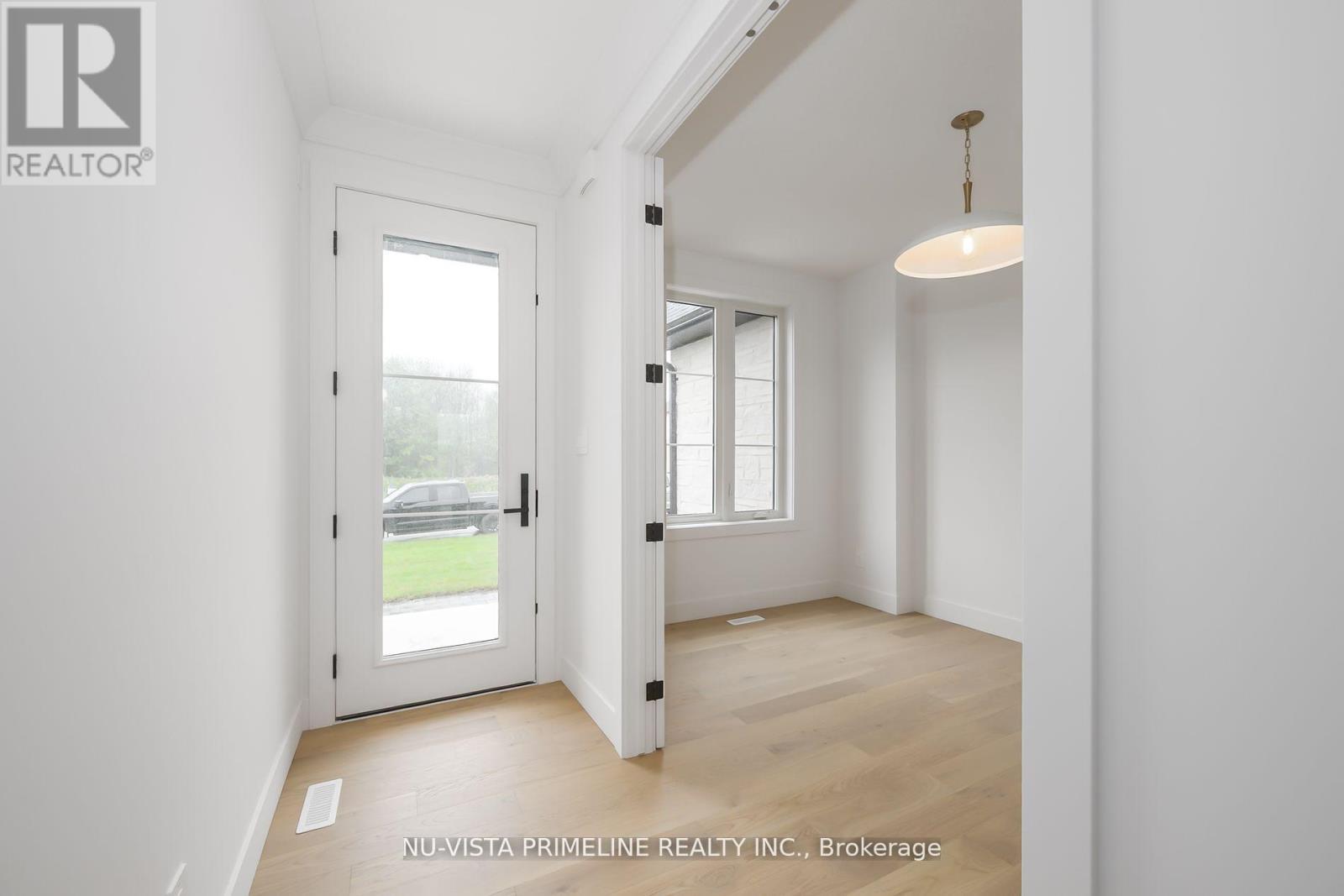 186 Timberwalk Trail, Middlesex Centre, Ontario  N0M 2A0 - Photo 2 - X12646350