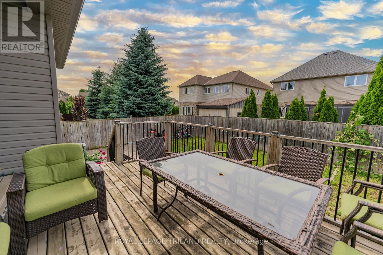 1984 Jubilee Drive, London North, Ontario  N6G 0H7 - Photo 33 - X12646376