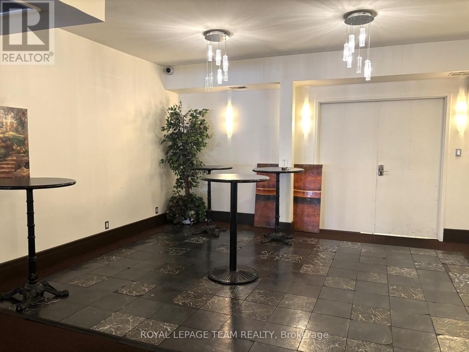 254 Preston Street, Ottawa, Ontario  K1R 7R4 - Photo 11 - X12646372