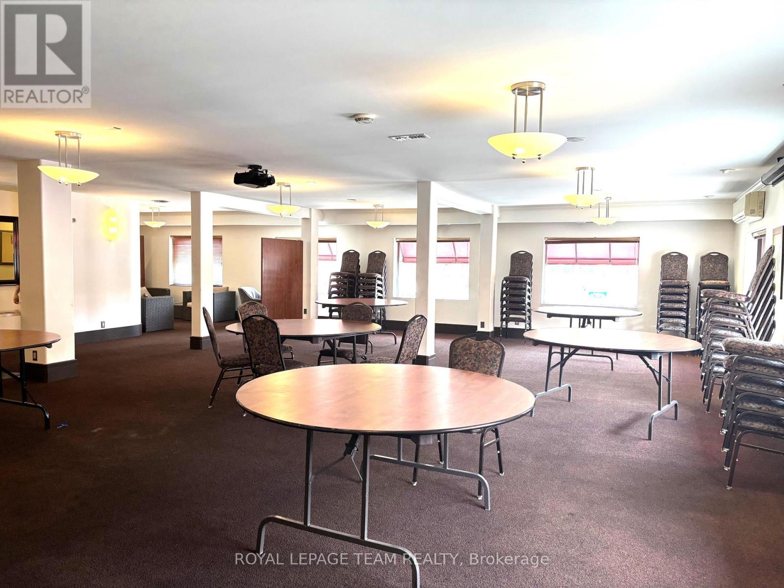 254 Preston Street, Ottawa, Ontario  K1R 7R4 - Photo 2 - X12646372