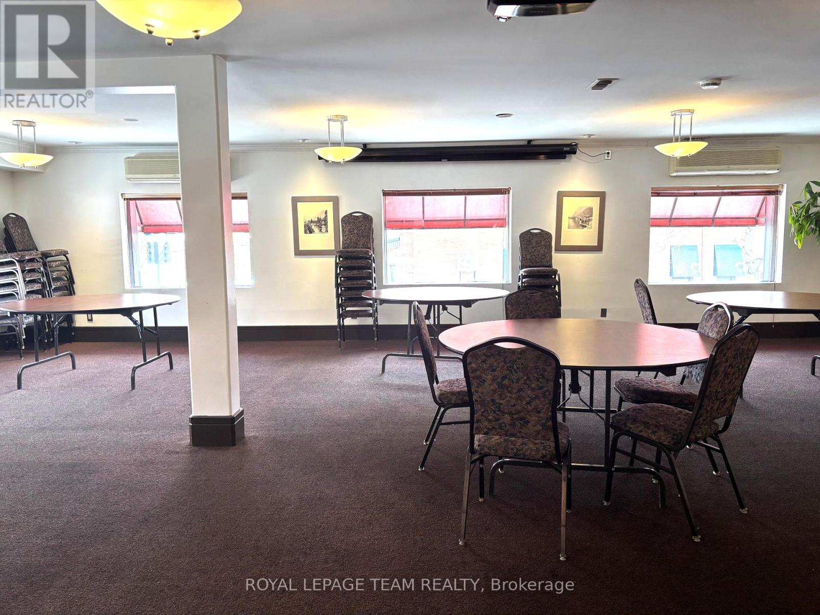 254 Preston Street, Ottawa, Ontario  K1R 7R4 - Photo 4 - X12646372