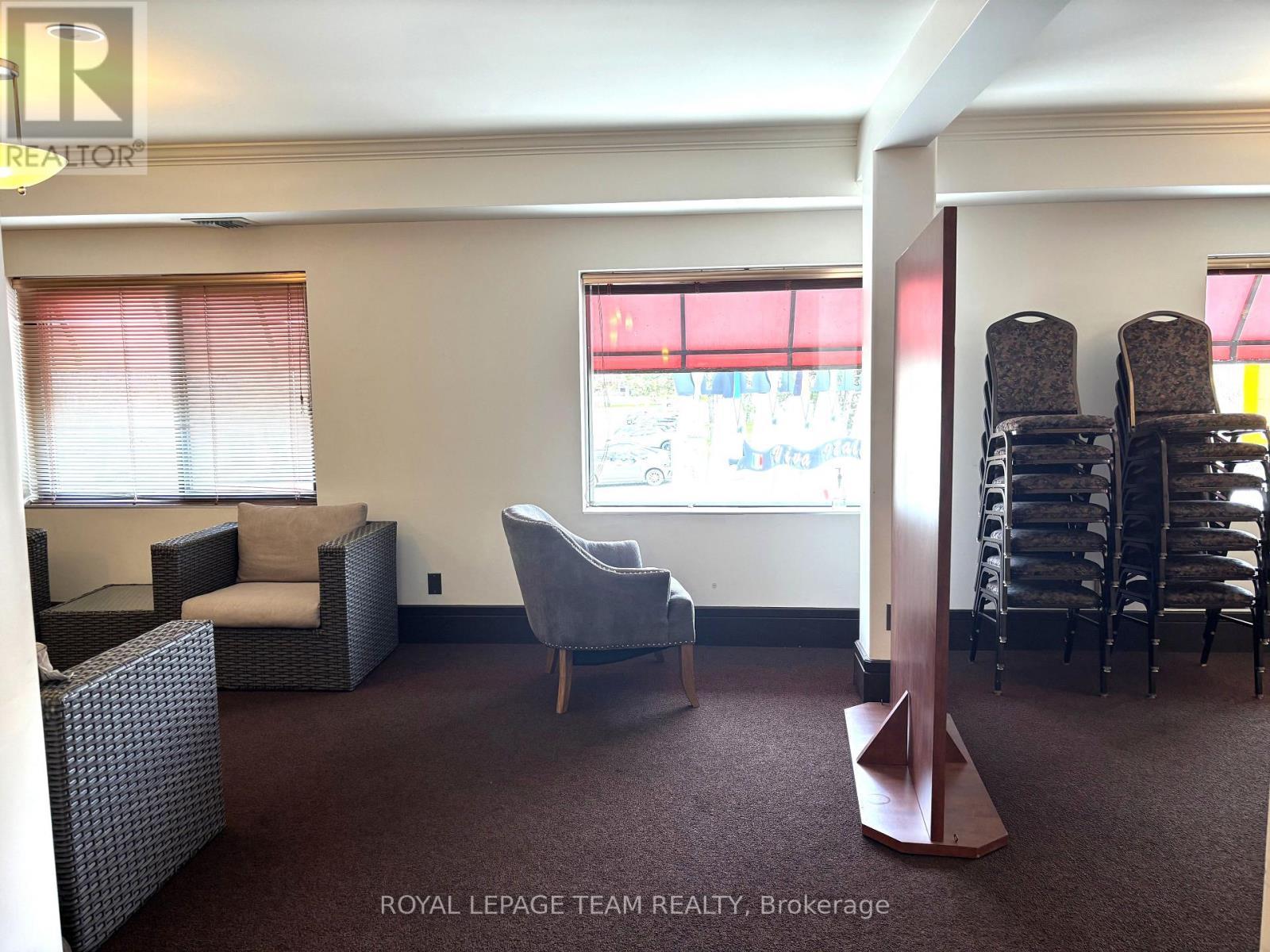 254 Preston Street, Ottawa, Ontario  K1R 7R4 - Photo 5 - X12646372