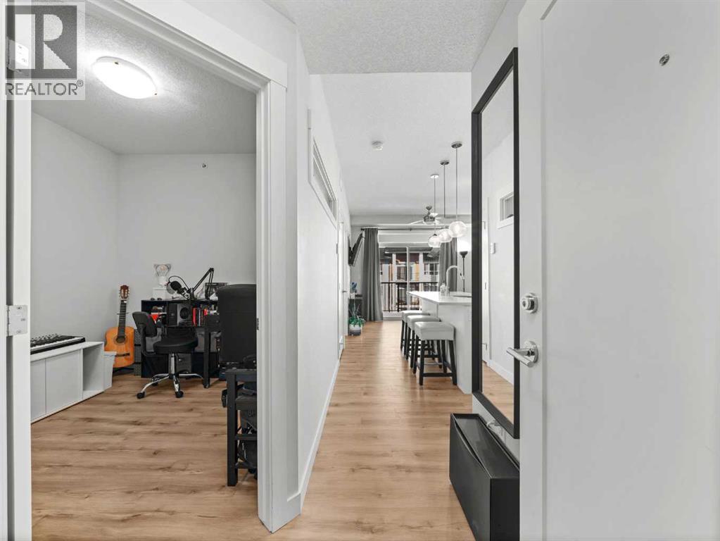404, 25 Walgrove Walk Se, Calgary, Alberta  T2X 5E2 - Photo 2 - A2271491
