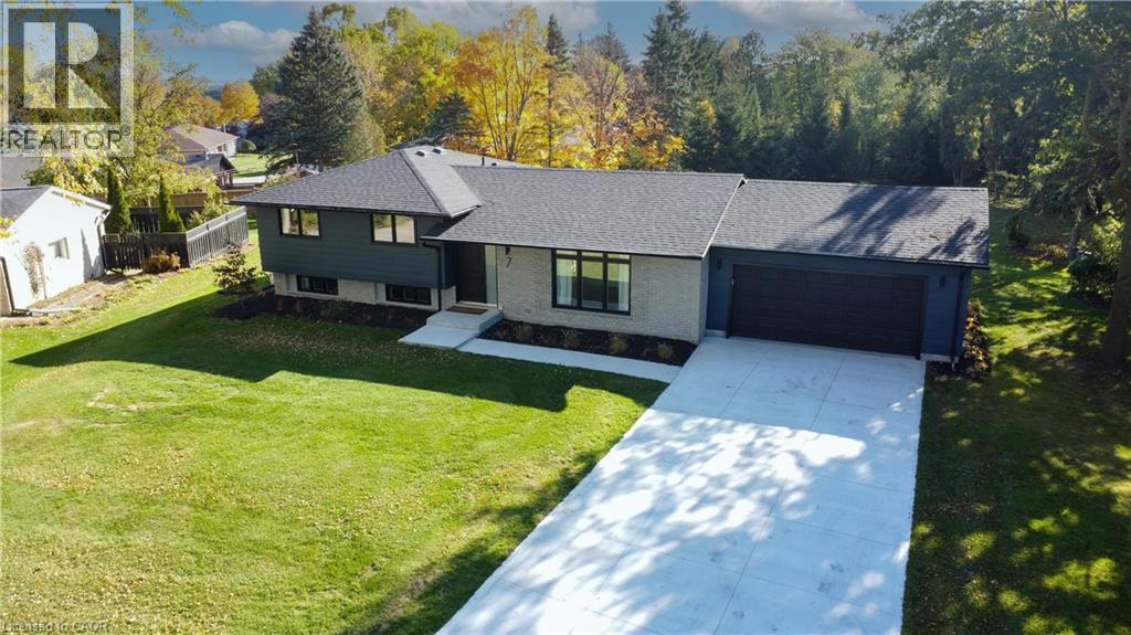 7 Trillium Court, Heidelberg, Ontario  N0B 2M1 - Photo 2 - 40790866