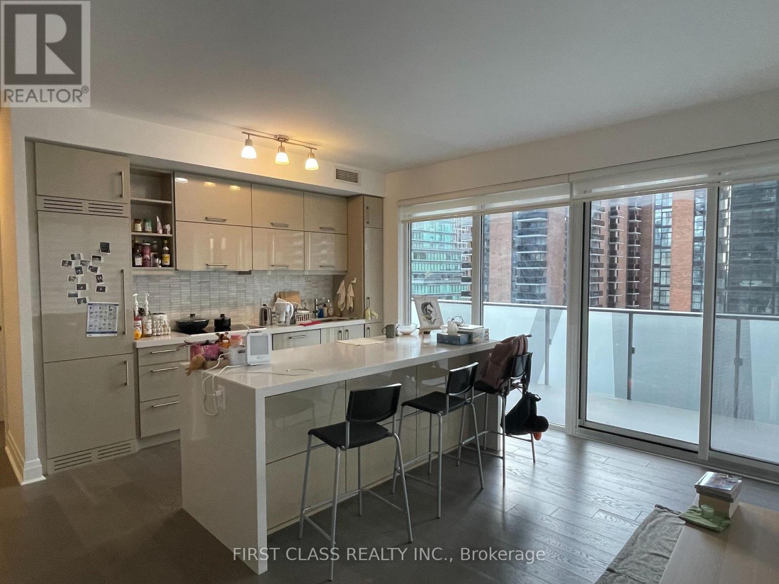 1110 - 1080 BAY STREET, Toronto, Ontario