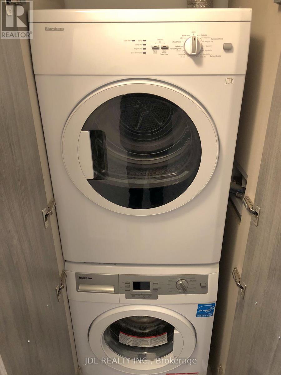 1406 - 50 Charles Street E, Toronto, Ontario  M4Y 0C3 - Photo 2 - C12646360