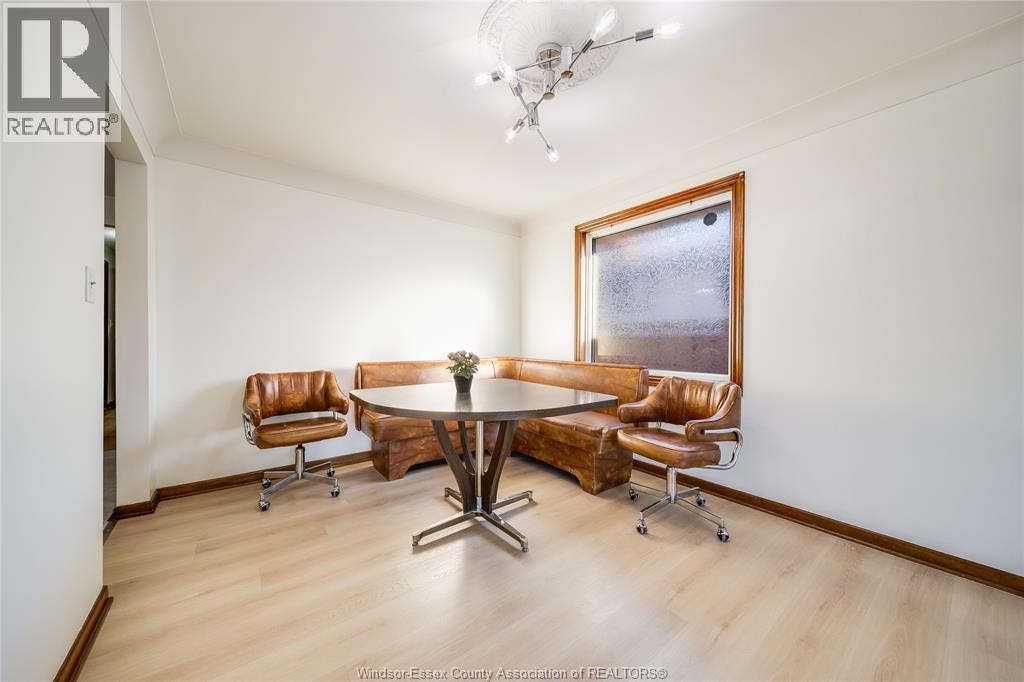9223 Esplanade Drive, Windsor, Ontario  N8R 1J2 - Photo 5 - 25031916