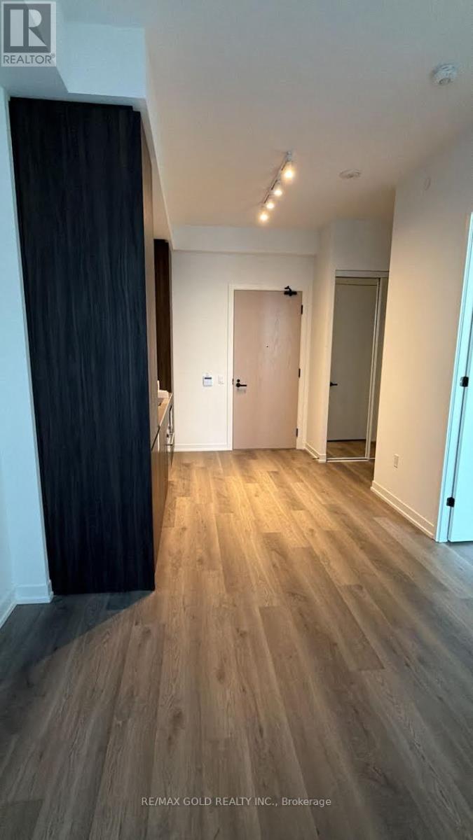 4903 - 8 INTERCHANGE WAY, Vaughan, Ontario