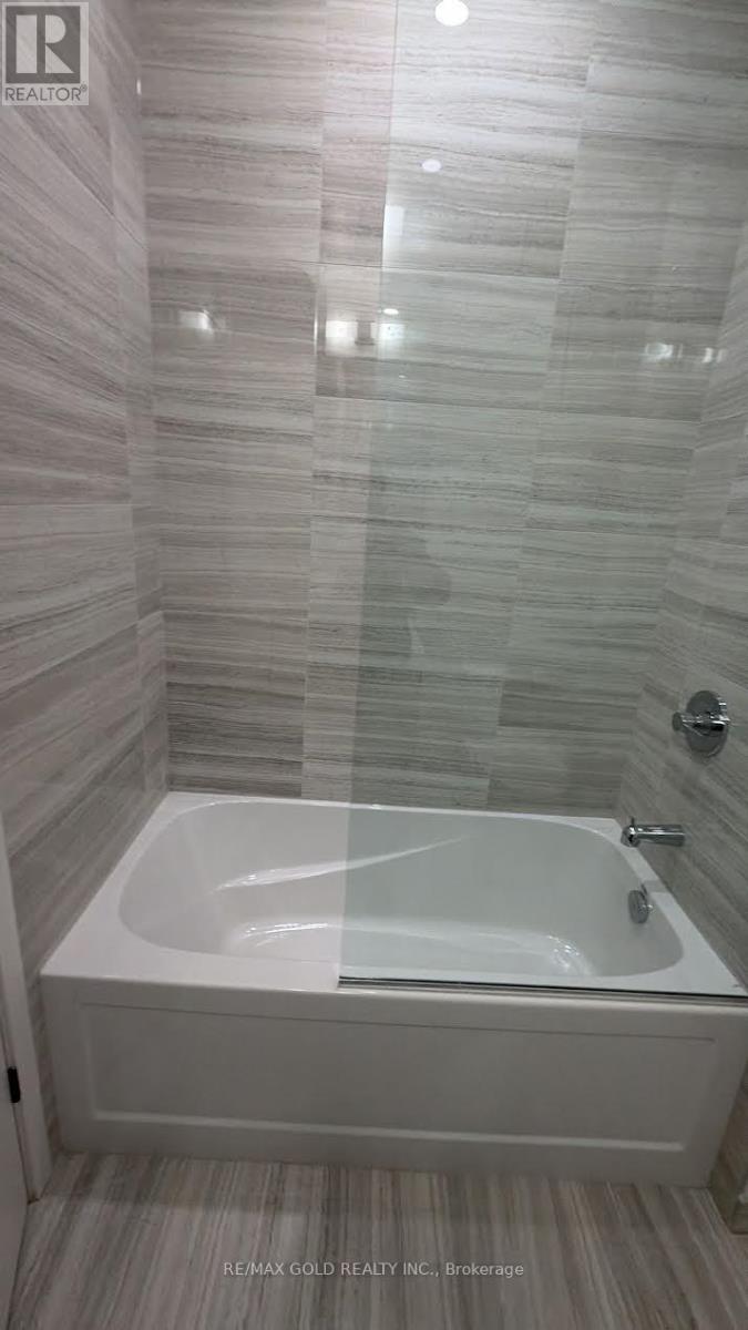 4903 - 8 Interchange Way, Vaughan, Ontario  L4K 4M3 - Photo 7 - N12641970