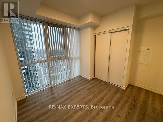 4902 - 8 Interchange Way, Vaughan, Ontario  L4K 0R2 - Photo 13 - N12646356