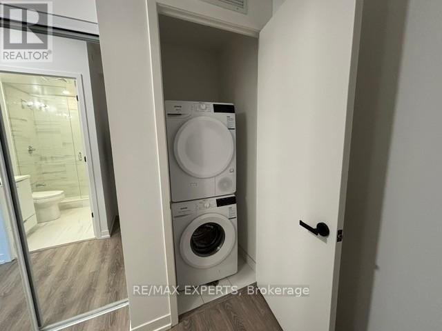 4902 - 8 Interchange Way, Vaughan, Ontario  L4K 0R2 - Photo 8 - N12646356