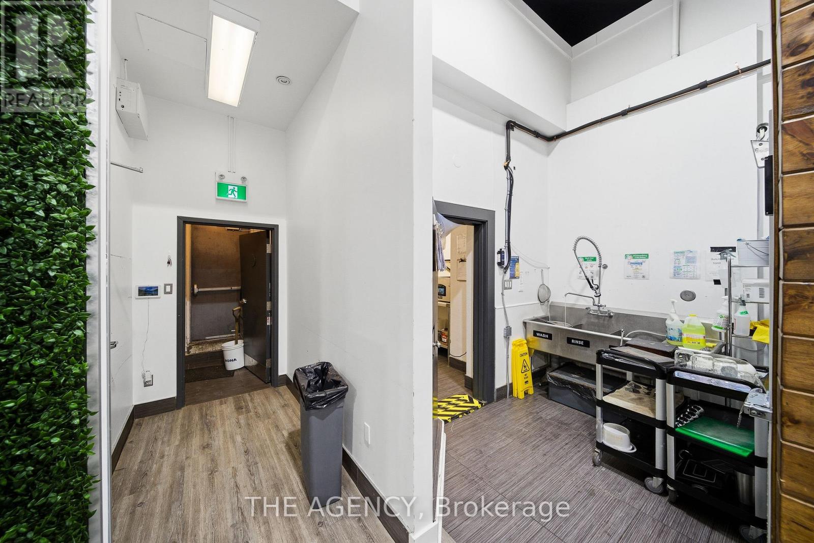 147 Main Street E, Milton, Ontario  L9T 1N7 - Photo 22 - W12646364