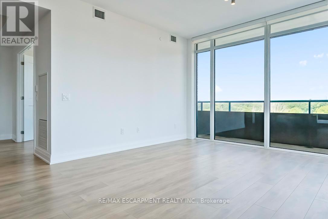 1012 - 21 Park Street E, Mississauga, Ontario  L5G 0C2 - Photo 16 - W12646368