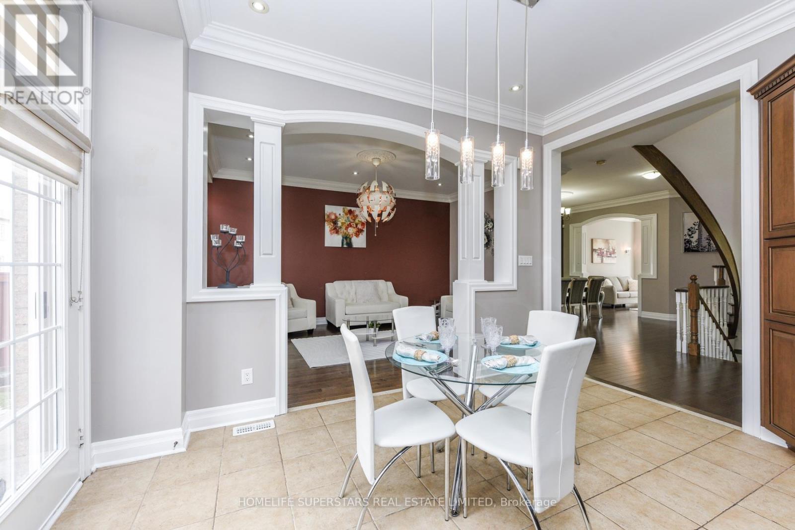 8 Bainsville Circle, Brampton, Ontario  L6P 3A5 - Photo 13 - W12646380