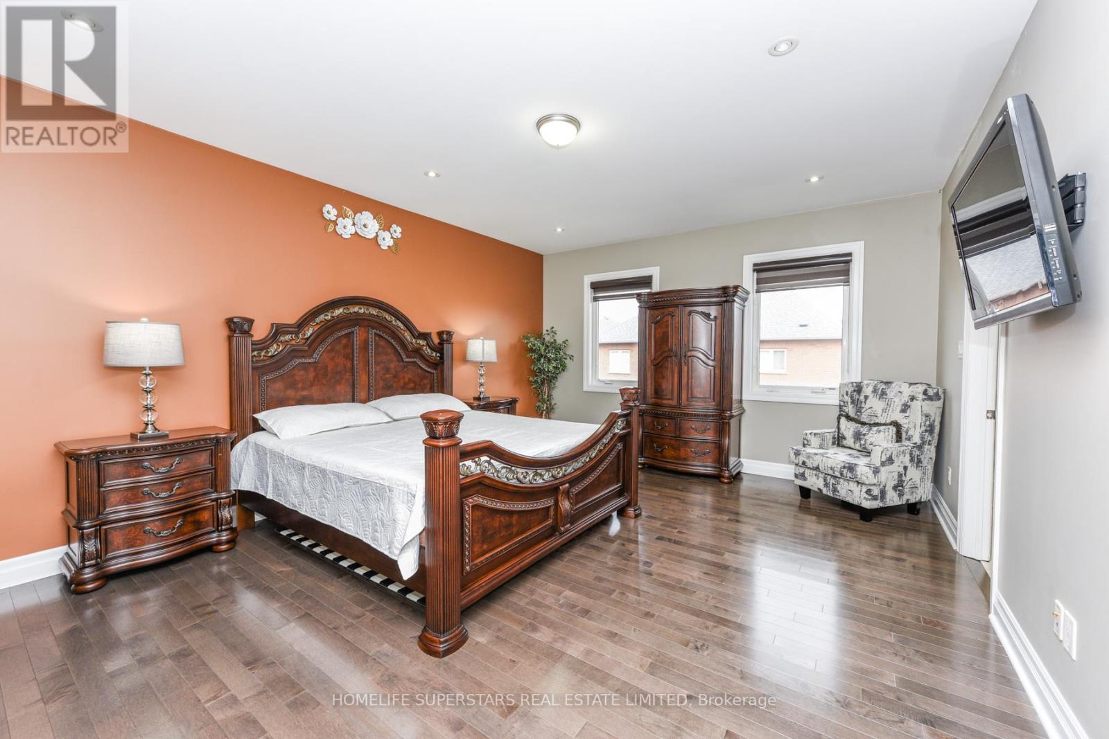 8 Bainsville Circle, Brampton, Ontario  L6P 3A5 - Photo 14 - W12646380