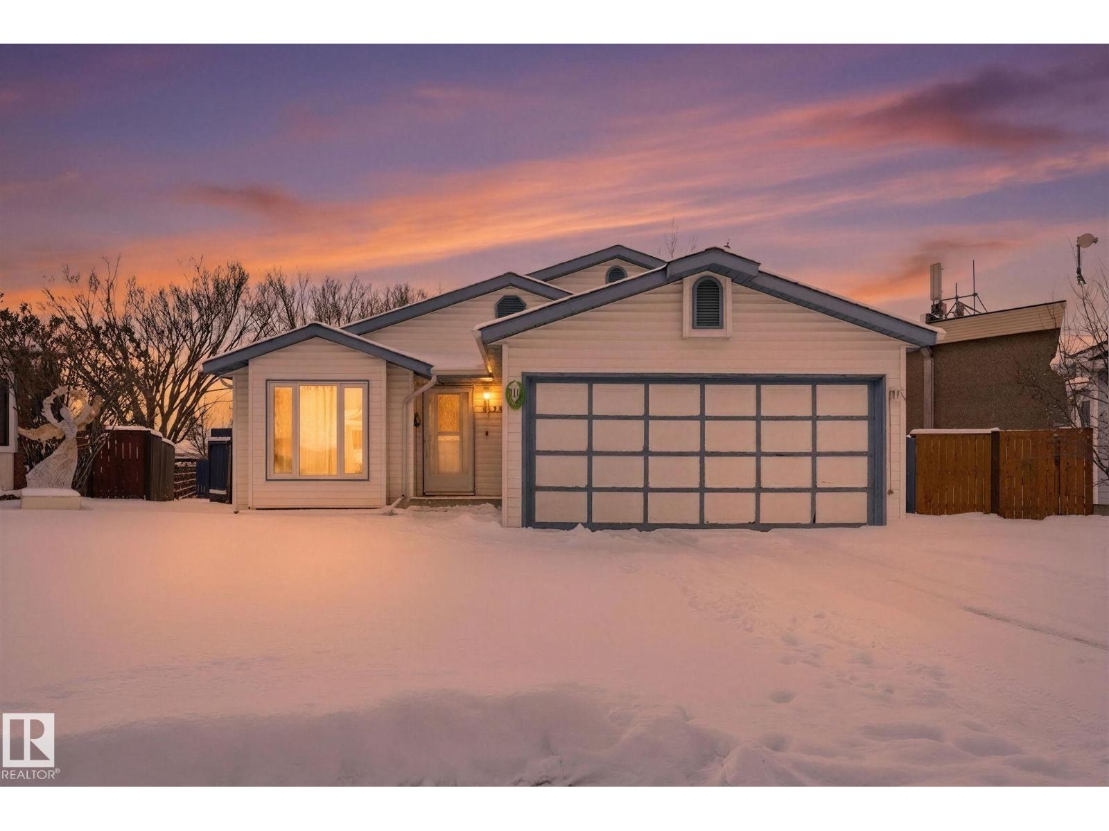 3623 24 AV NW, Edmonton, Alberta