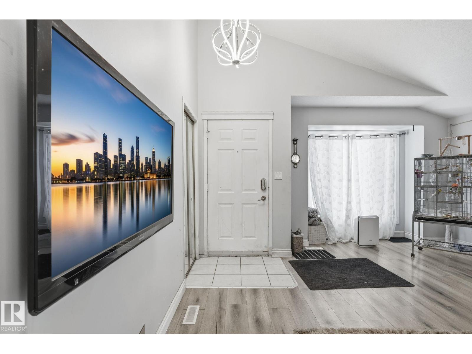 3623 24 Av Nw, Edmonton, Alberta  T6L 4V5 - Photo 6 - E4468229