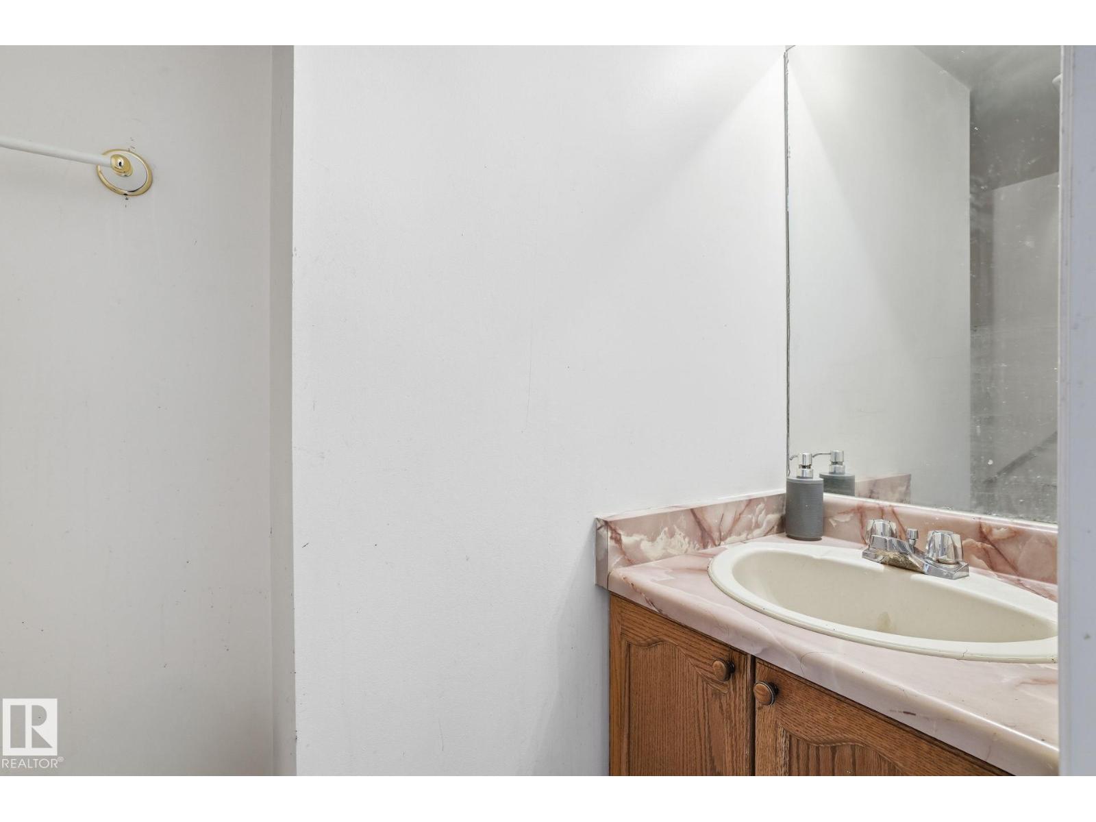 3623 24 Av Nw, Edmonton, Alberta  T6L 4V5 - Photo 38 - E4468229