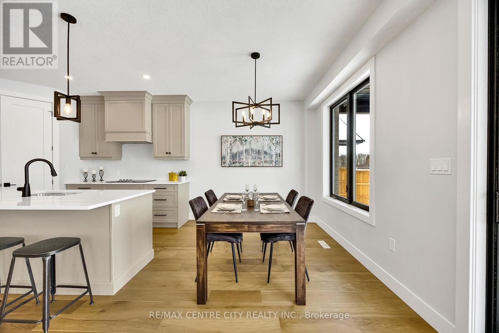 179 Foxborough Place, Thames Centre, Ontario  N0M 2P0 - Photo 12 - X12646406