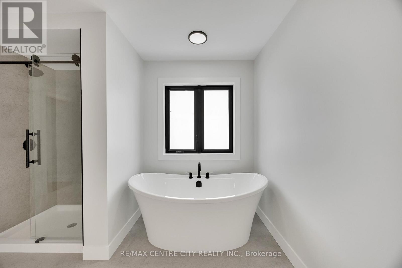 179 Foxborough Place, Thames Centre, Ontario  N0M 2P0 - Photo 31 - X12646406