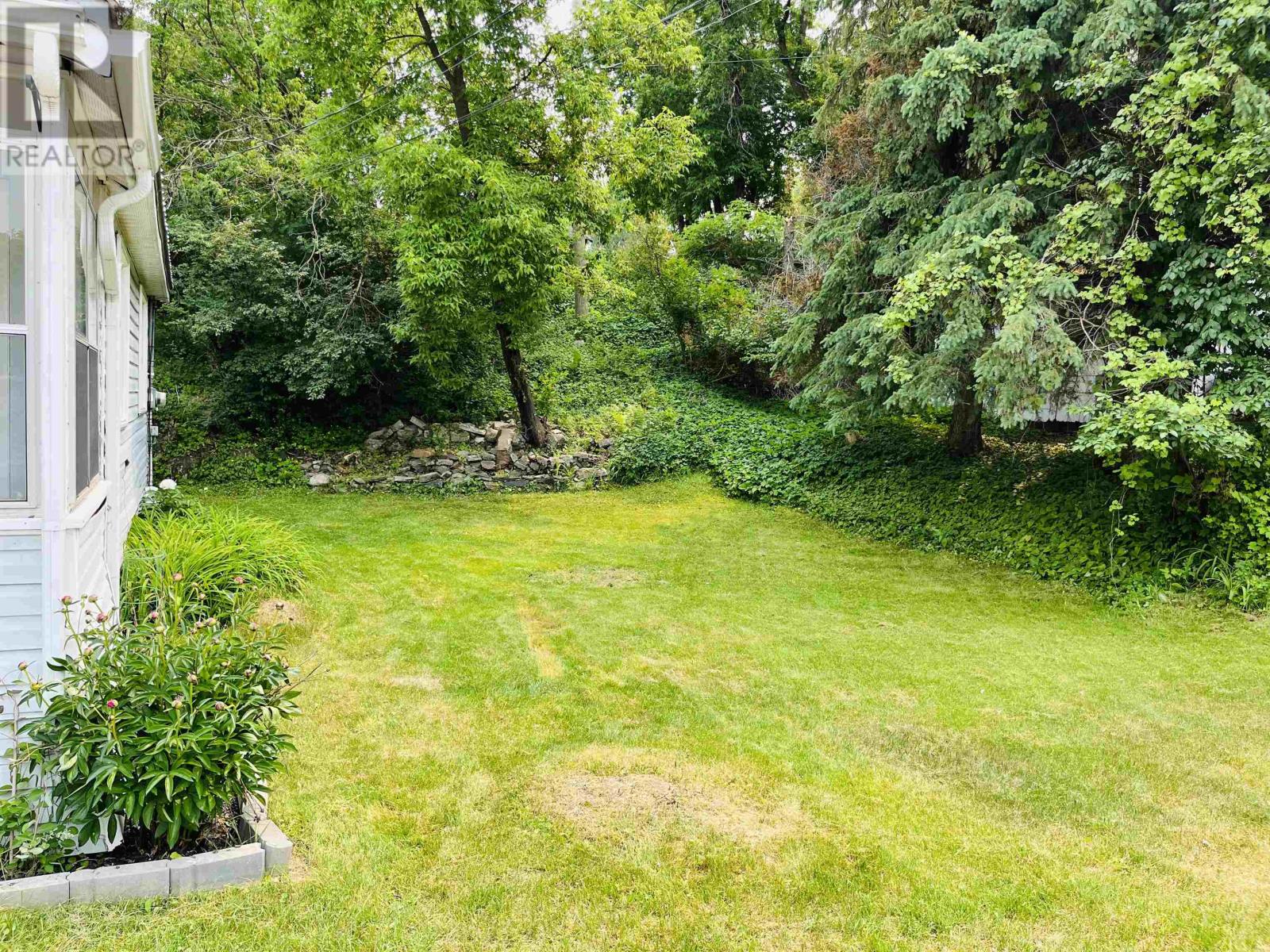 215 Matheson St N, Kenora, Ontario  P9N 3G5 - Photo 7 - TB252863