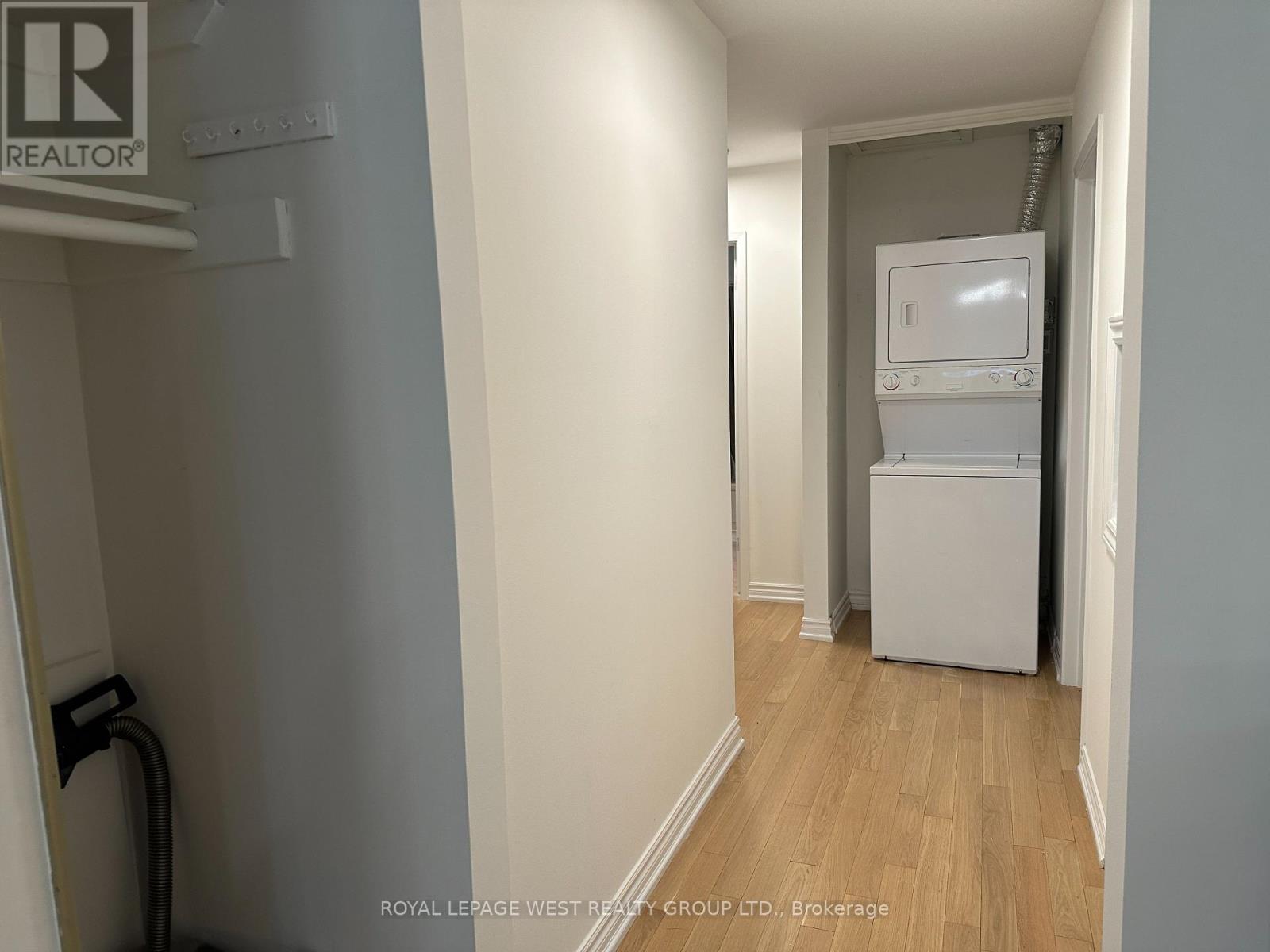 Upper - 1294 Forest Hill, Oakville, Ontario  L6H 2S4 - Photo 19 - W12608830