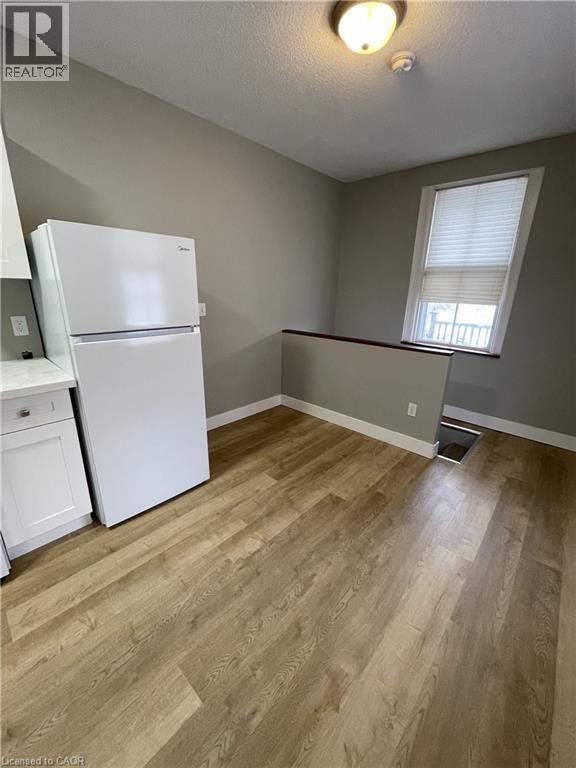 163 Queen Street Unit# 1, Kitchener, Ontario  N2H 2H8 - Photo 3 - 40794810