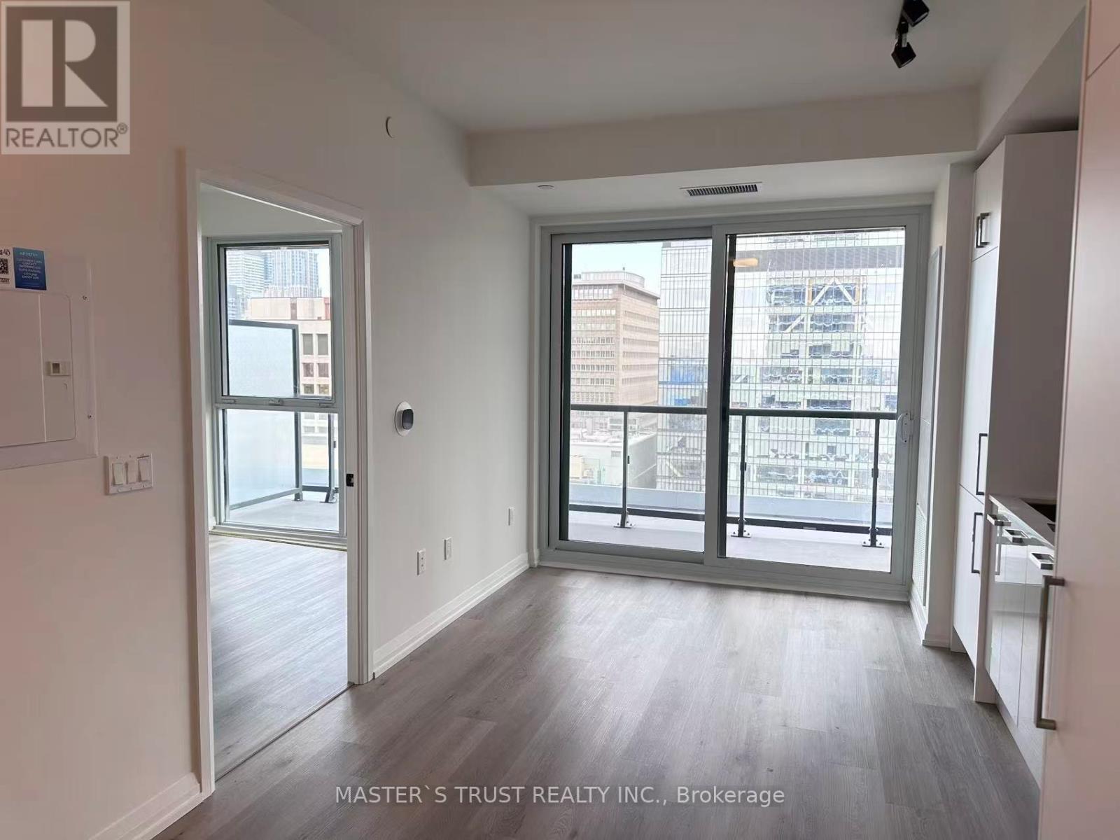 1904 - 280 Dundas Street, Toronto, Ontario  M5T 0E3 - Photo 2 - C12646464