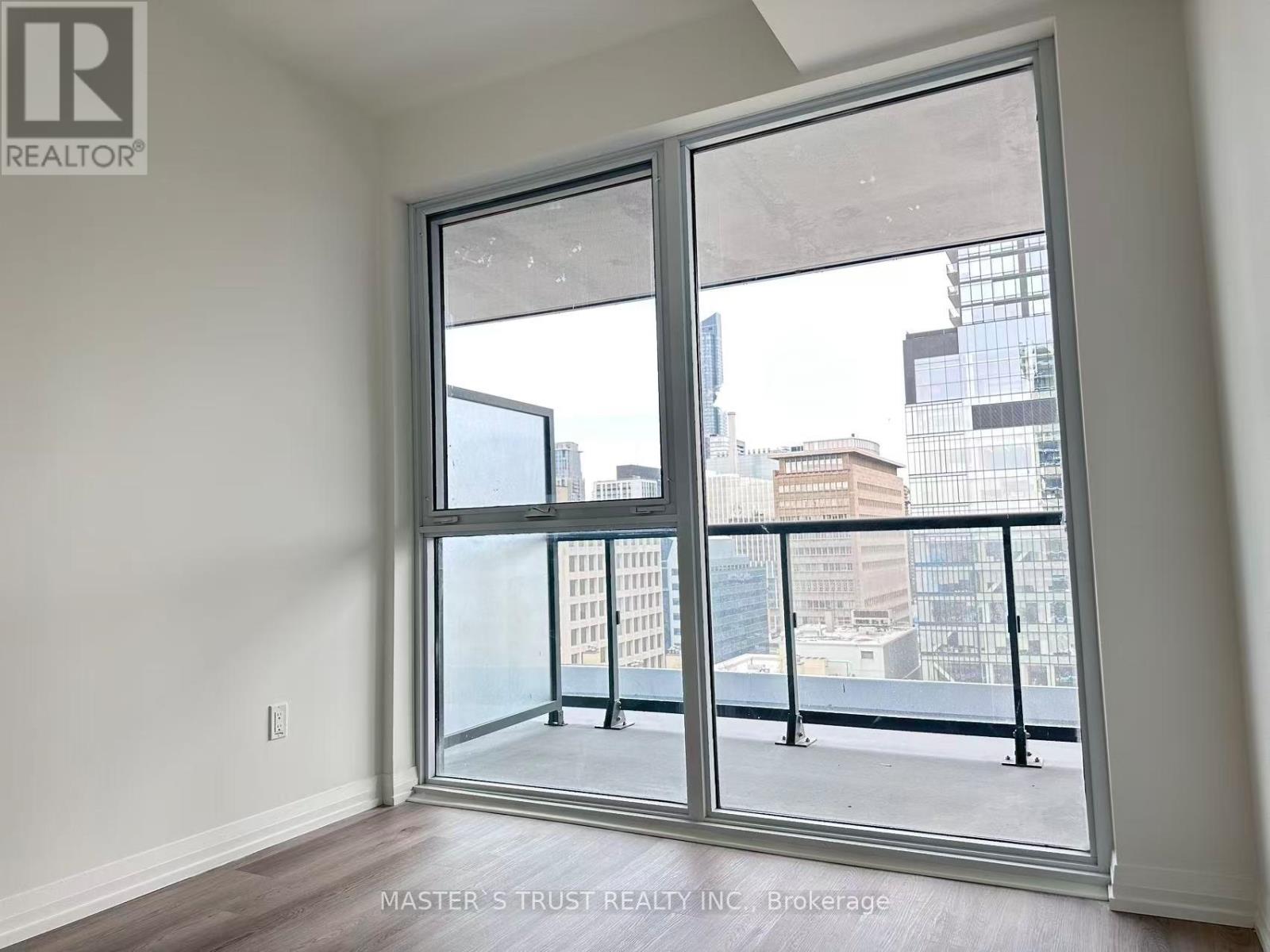 1904 - 280 Dundas Street, Toronto, Ontario  M5T 0E3 - Photo 3 - C12646464