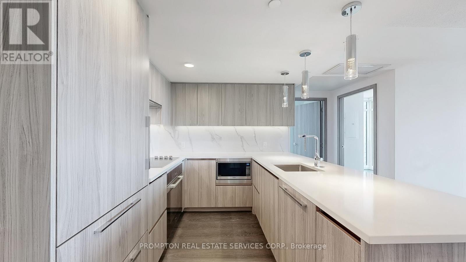 1608 - 3 Concord Cityplace Way, Toronto, Ontario  M5V 0X4 - Photo 3 - C12646480