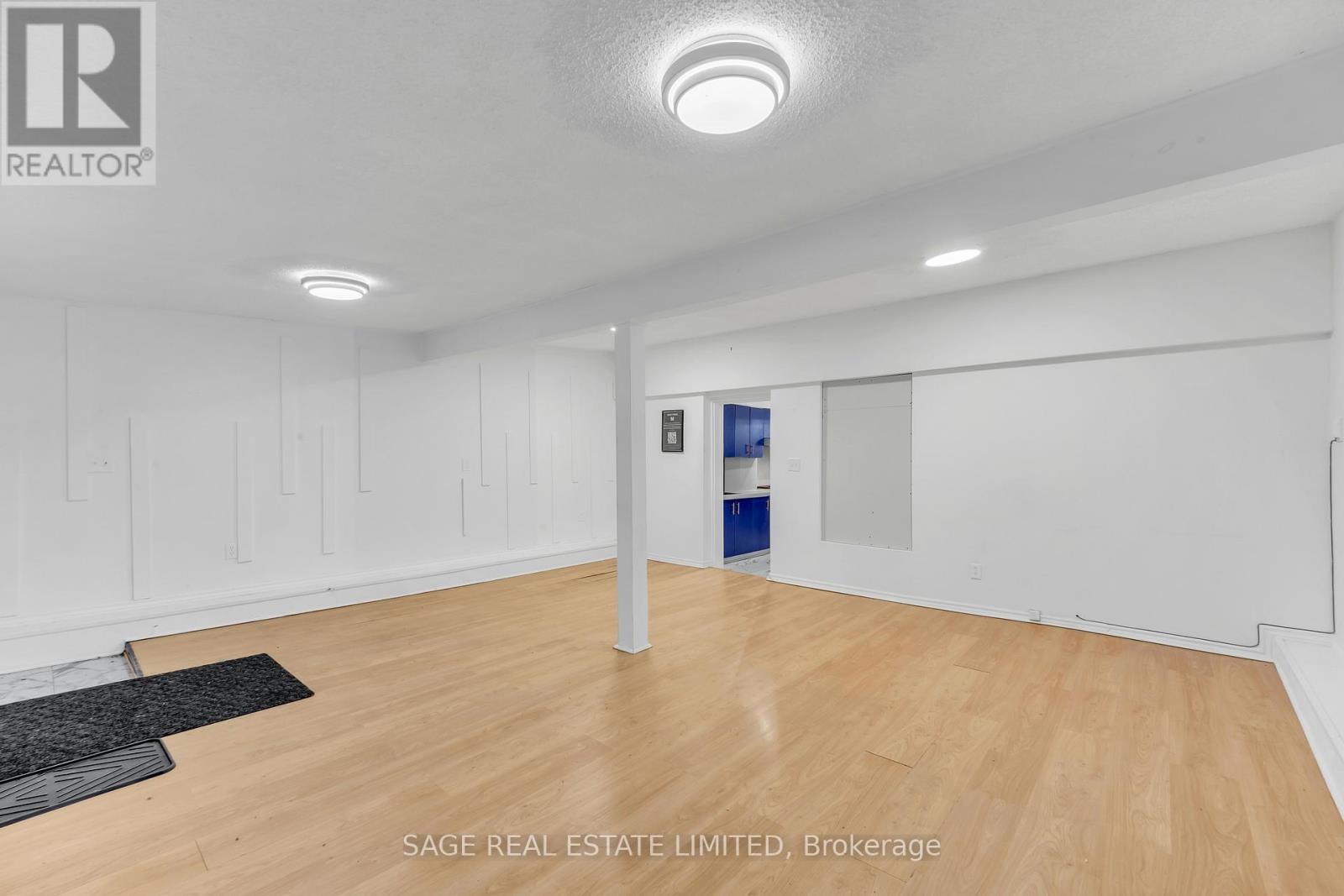 Upper - 1108 St. Clair Avenue W, Toronto, Ontario  M6E 1A7 - Photo 11 - C12646484