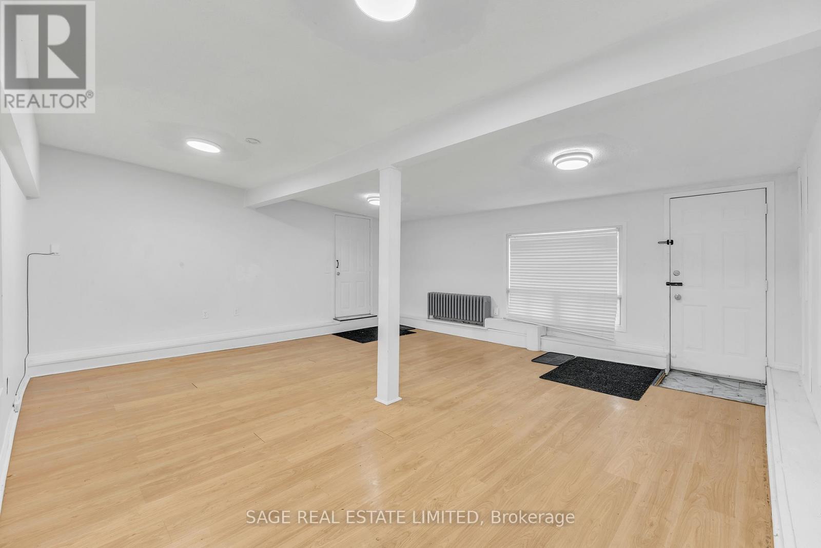 Upper - 1108 St. Clair Avenue W, Toronto, Ontario  M6E 1A7 - Photo 12 - C12646484