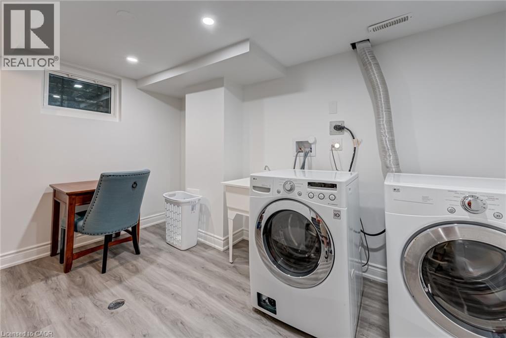 1481 Otis Avenue, Mississauga, Ontario  L5C 2R8 - Photo 38 - 40794811