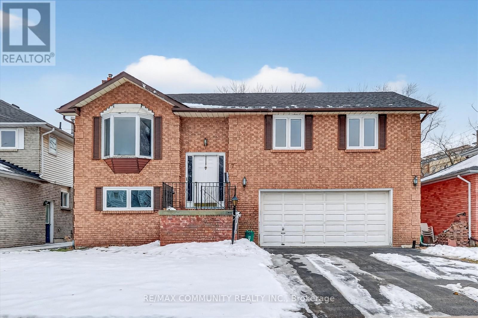 7 EASTWOOD AVENUE N, Oshawa, Ontario