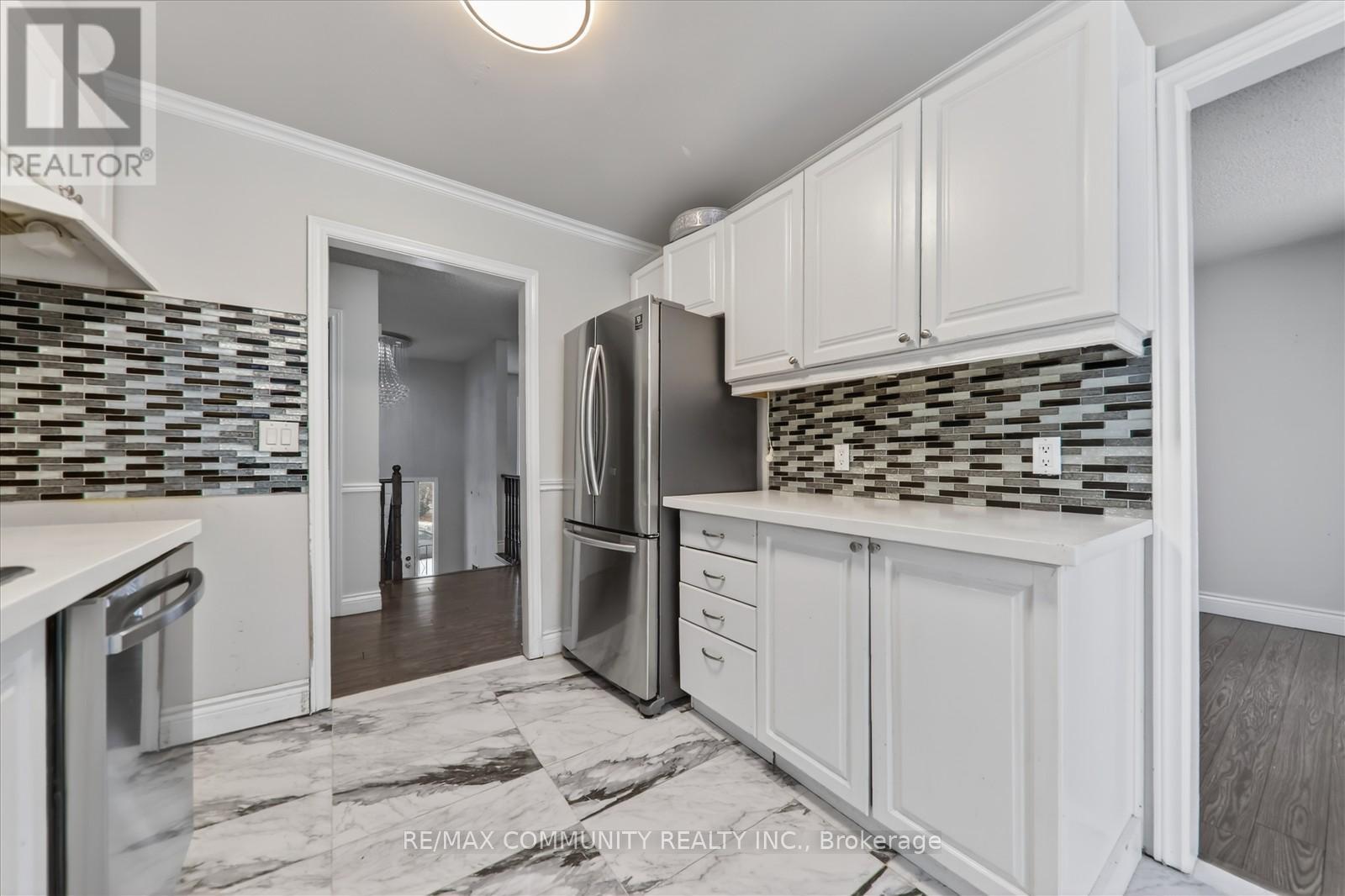 7 Eastwood Avenue N, Oshawa, Ontario  L1G 3Y5 - Photo 15 - E12646470