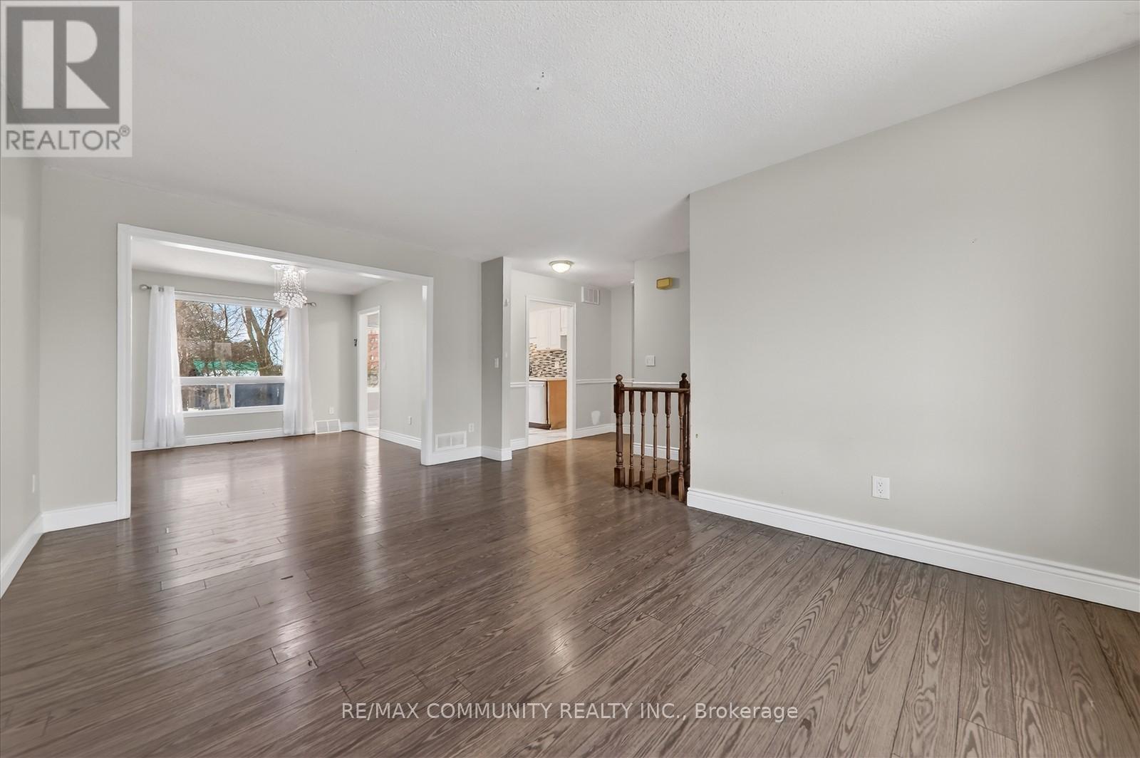 7 Eastwood Avenue N, Oshawa, Ontario  L1G 3Y5 - Photo 9 - E12646470