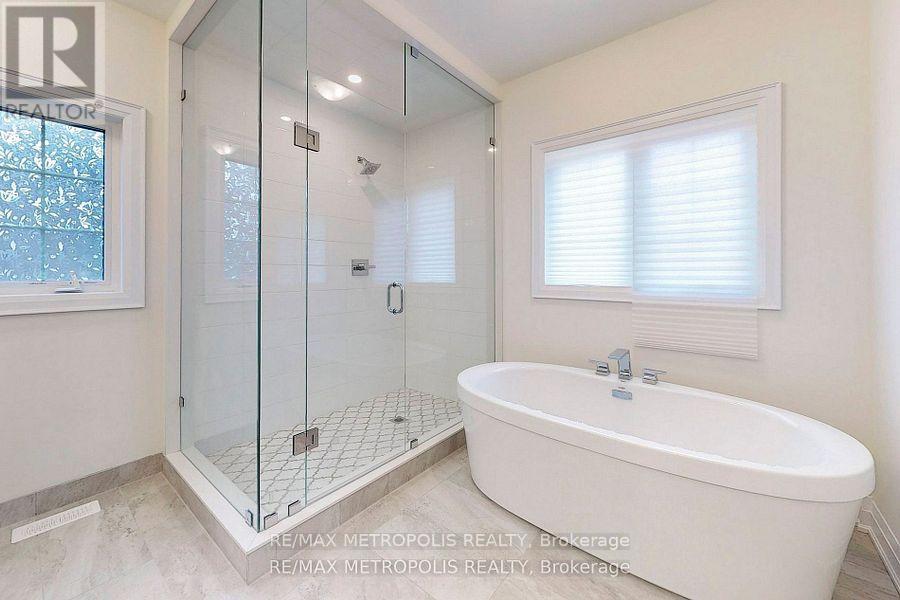 Room C - 100 Ballantyne Boulevard, Vaughan, Ontario  L3L 0E8 - Photo 5 - N12646410