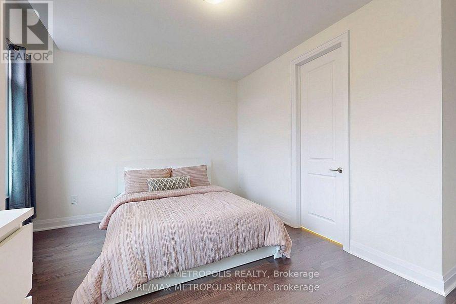 Room B - 100 Ballantyne Boulevard, Vaughan, Ontario  L3L 0E8 - Photo 6 - N12646416