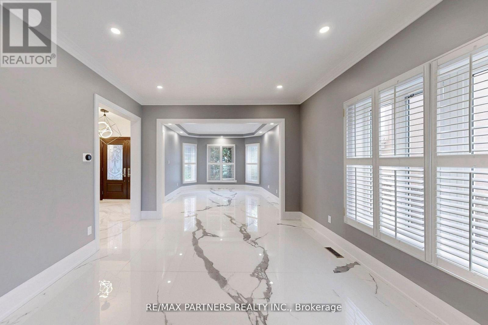 31 Eyer Drive, Markham, Ontario  L6C 1T8 - Photo 11 - N12646446