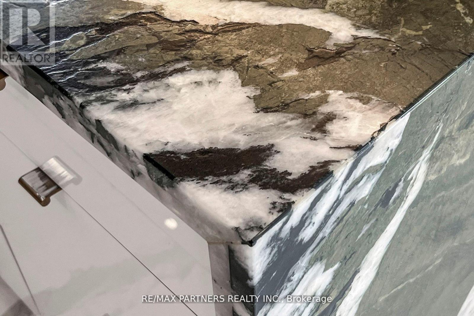 31 Eyer Drive, Markham, Ontario  L6C 1T8 - Photo 18 - N12646446