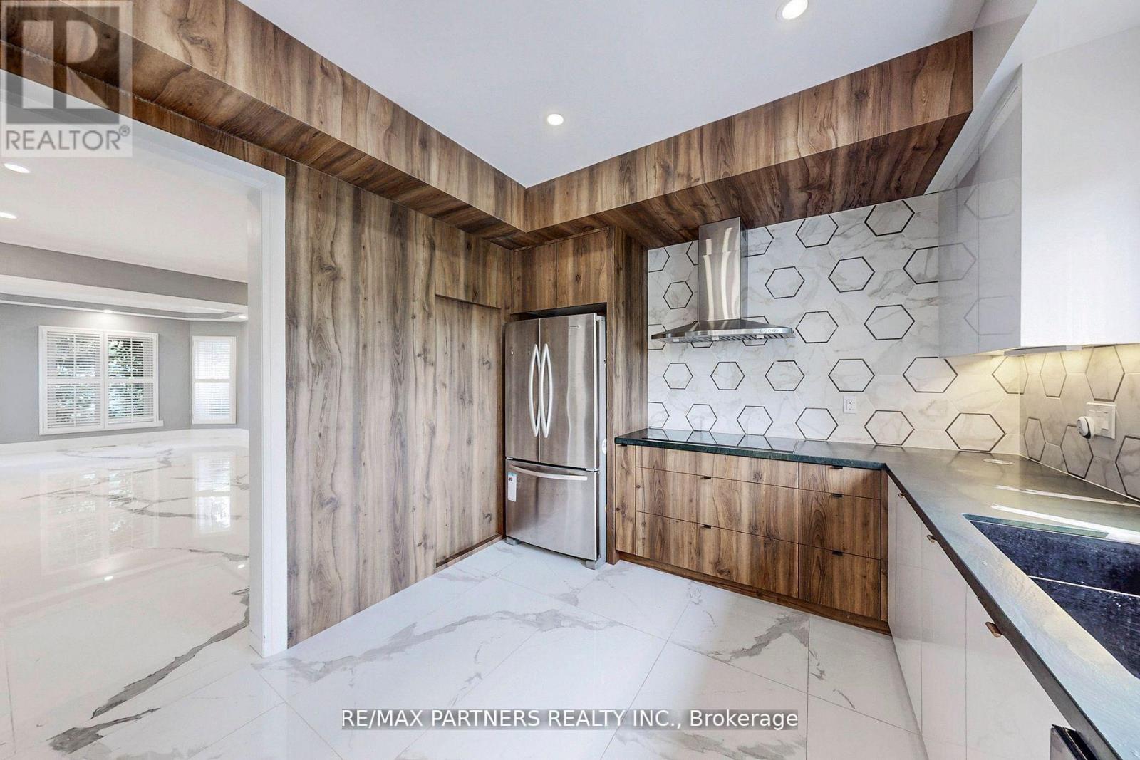 31 Eyer Drive, Markham, Ontario  L6C 1T8 - Photo 19 - N12646446